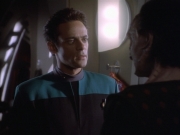 extant_StarTrekDS9_1x04-PastPrologue_2828.jpg