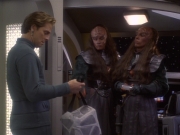 Filename=extant_StarTrekDS9_1x04-PastPrologue_3054.jpg
Filesize=172KiB
Dimensions=1200x900
Date added=May 22, 2019 extant_StarTrekDS9_1x04-PastPrologue_3054.jpg