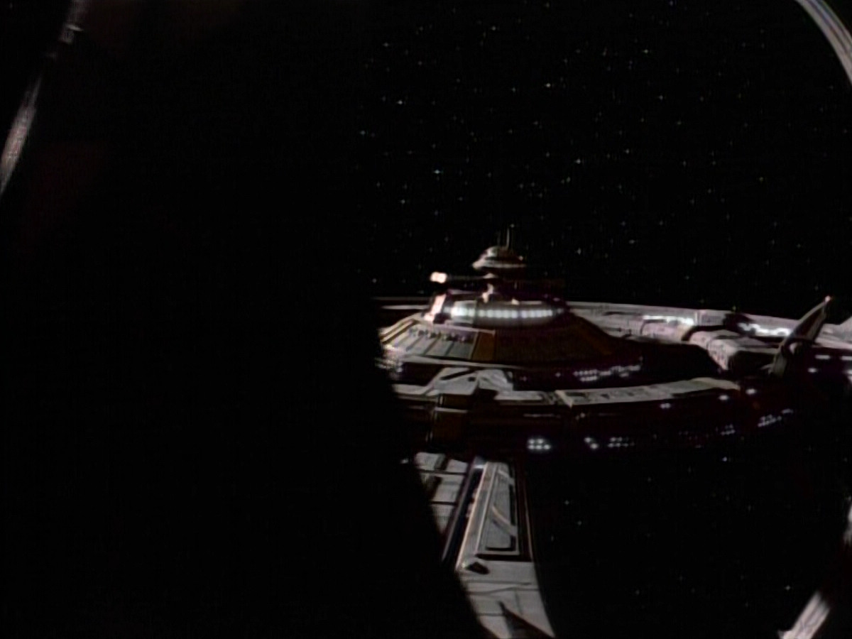 extant_StarTrekDS9_1x05-Babel_00012.jpg
