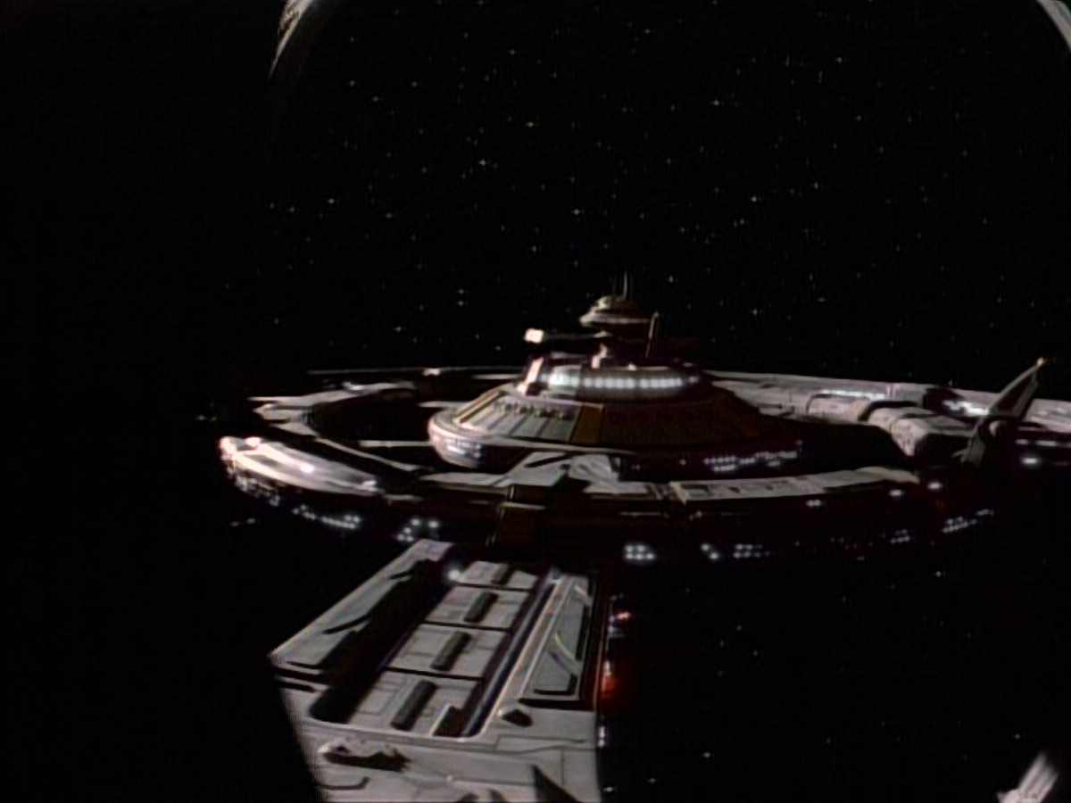 extant_StarTrekDS9_1x05-Babel_00014.jpg