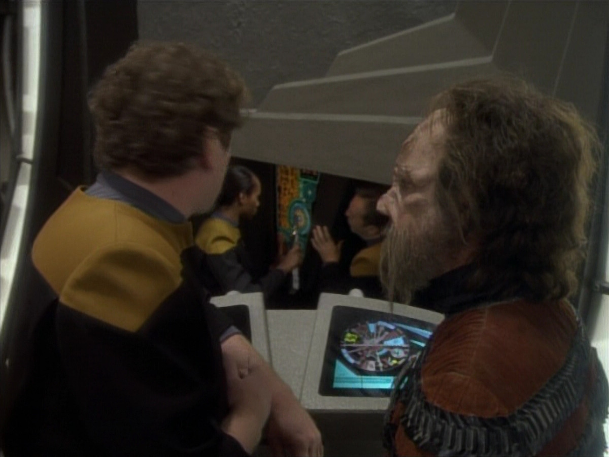 extant_StarTrekDS9_1x05-Babel_00052.jpg
