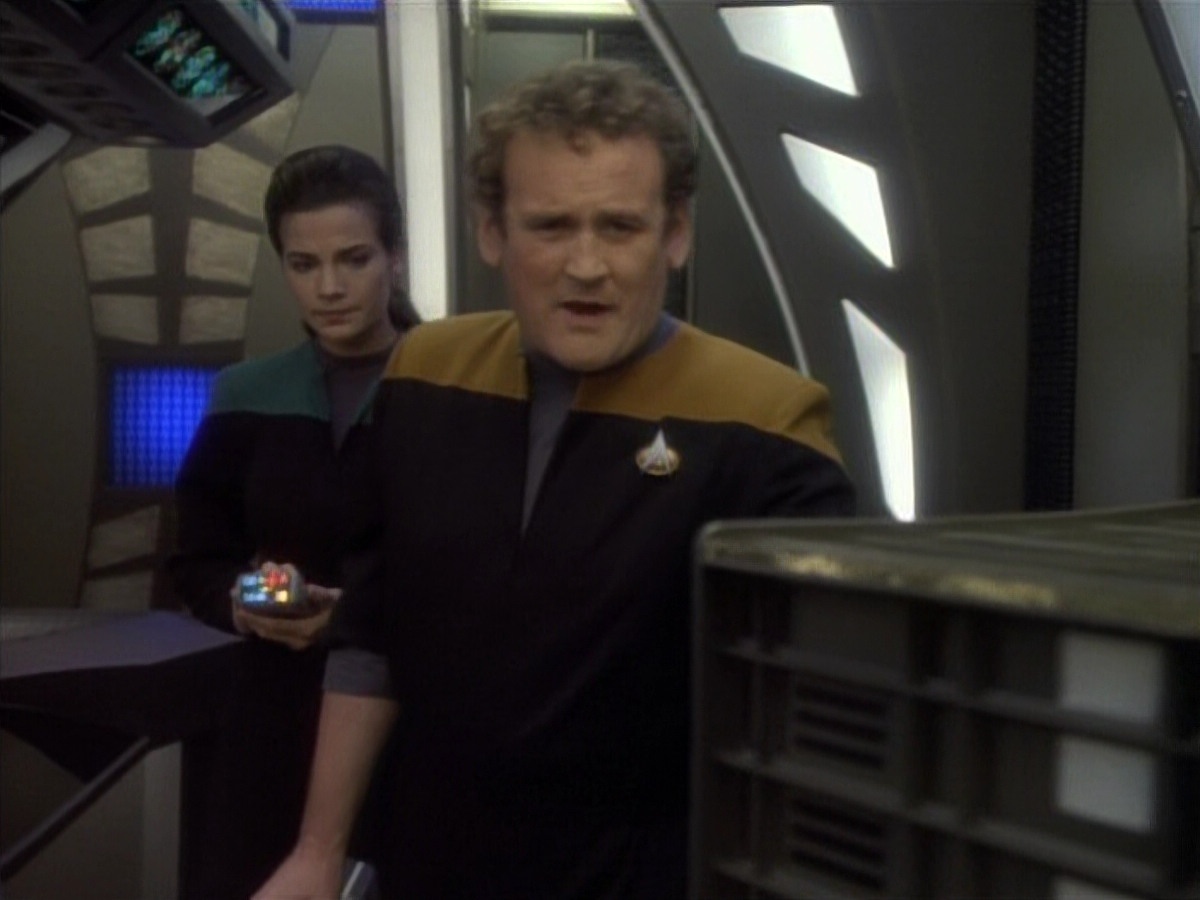 extant_StarTrekDS9_1x05-Babel_00155.jpg