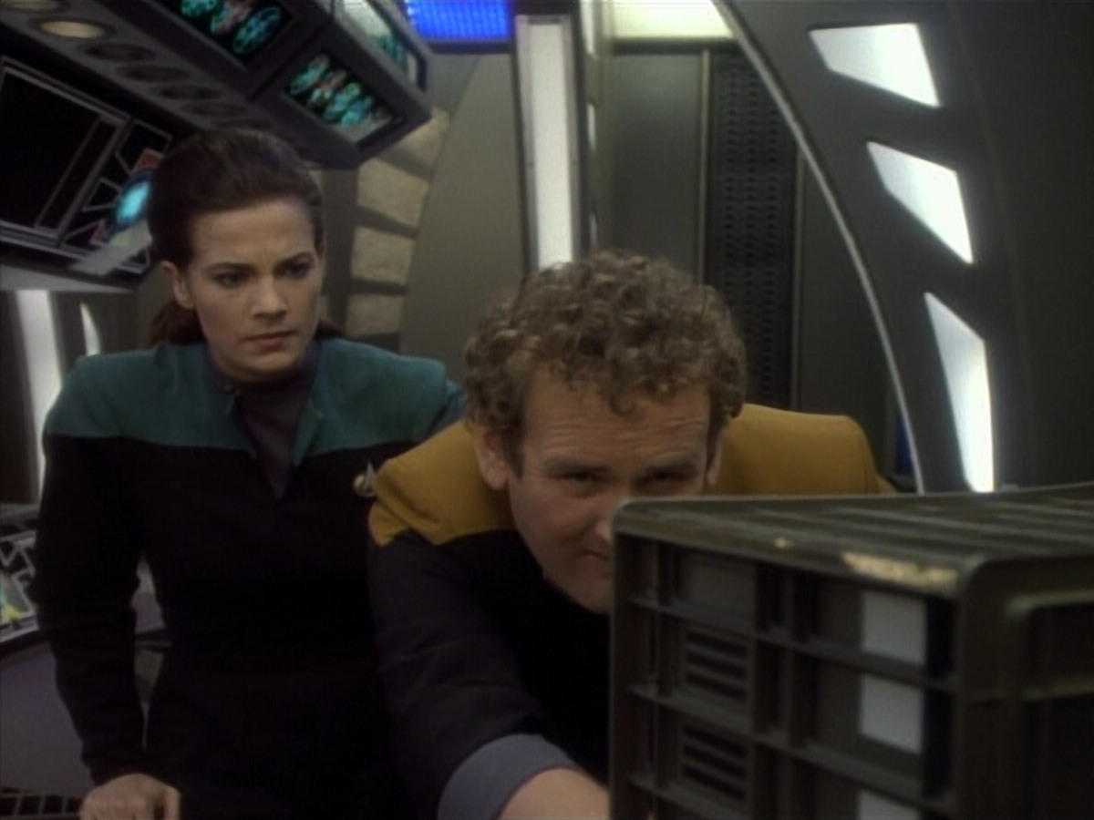 extant_StarTrekDS9_1x05-Babel_00160.jpg