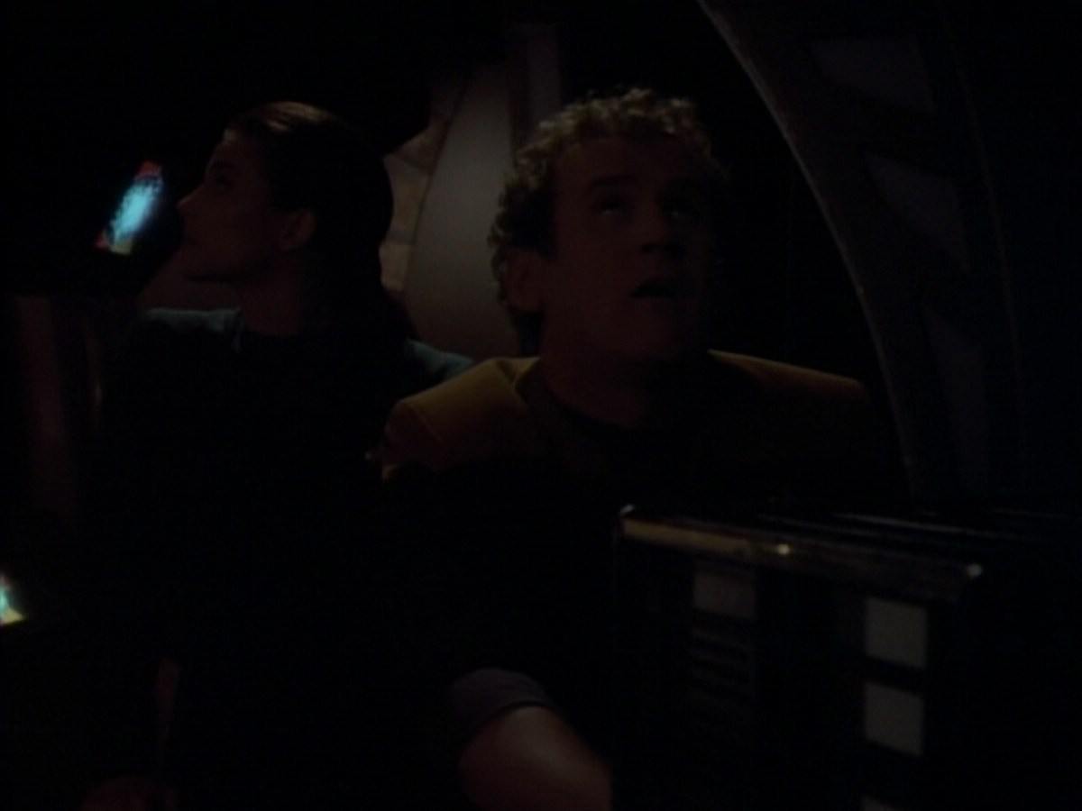 extant_StarTrekDS9_1x05-Babel_00166.jpg