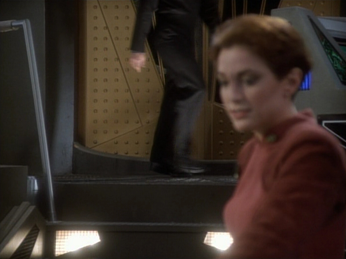 extant_StarTrekDS9_1x05-Babel_00190.jpg