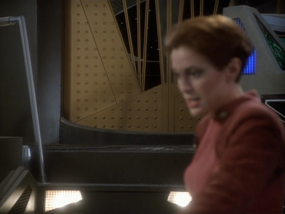 extant_StarTrekDS9_1x05-Babel_00191.jpg