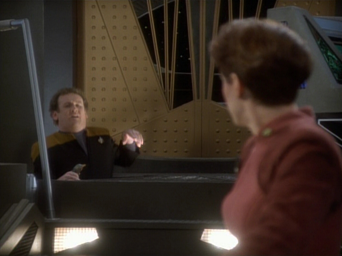 extant_StarTrekDS9_1x05-Babel_00196.jpg