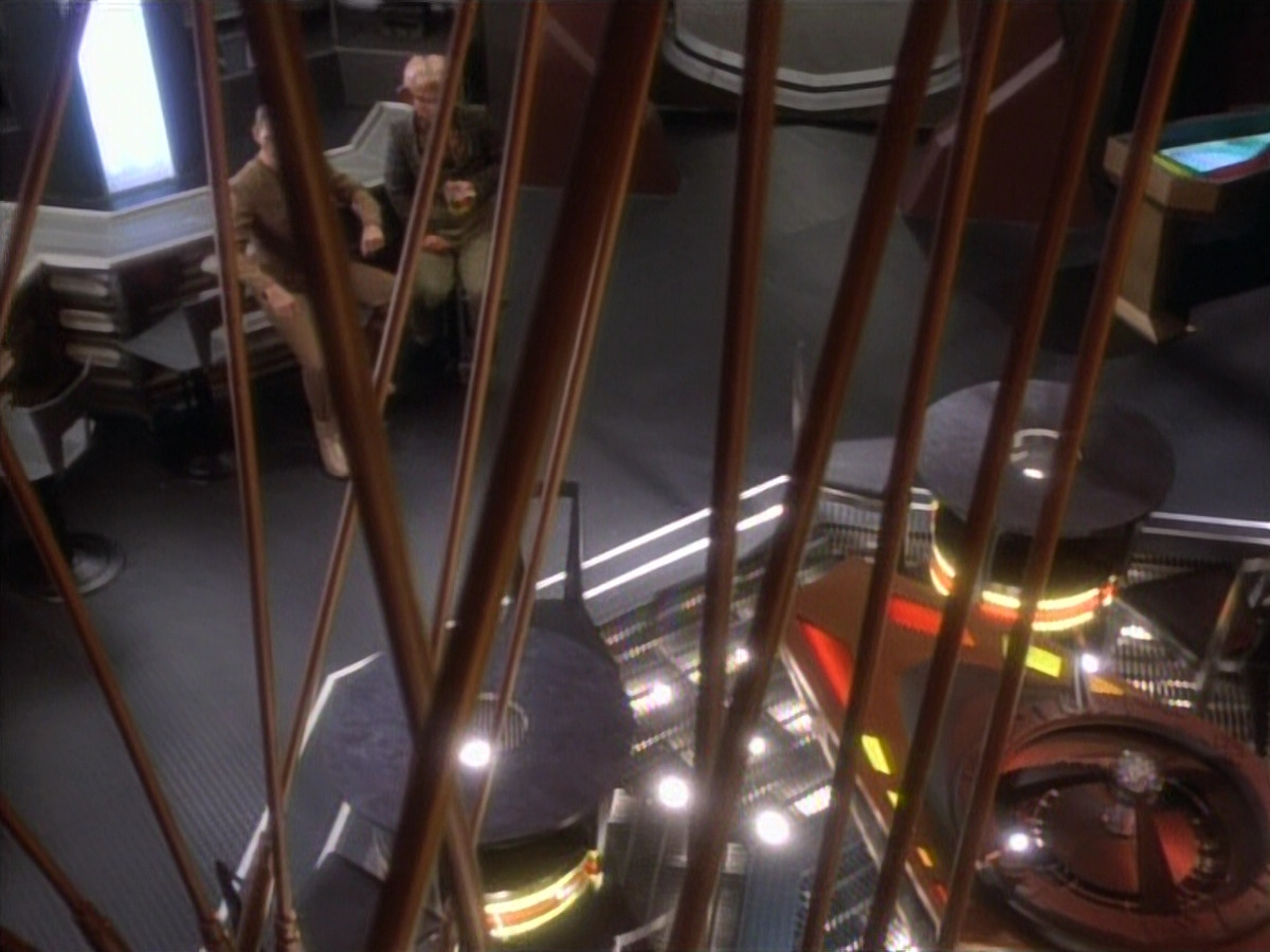 extant_StarTrekDS9_1x05-Babel_00549.jpg