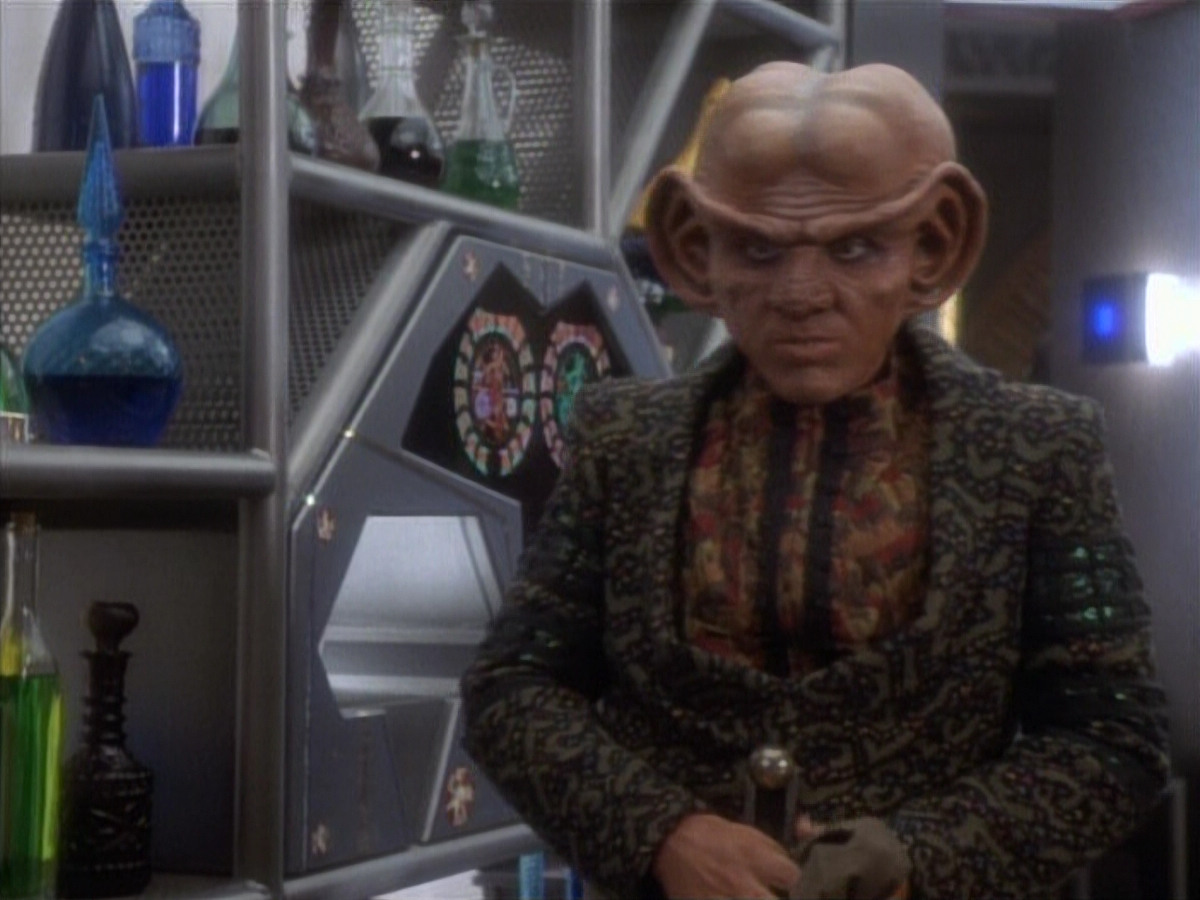 extant_StarTrekDS9_1x05-Babel_00675.jpg