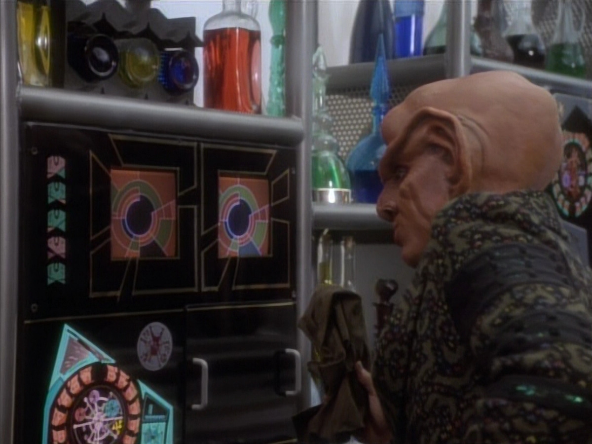 extant_StarTrekDS9_1x05-Babel_00708.jpg
