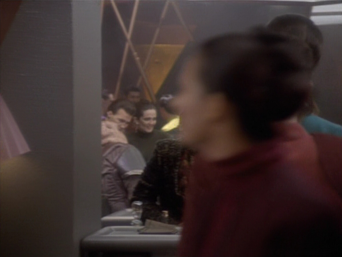 extant_StarTrekDS9_1x05-Babel_00872.jpg