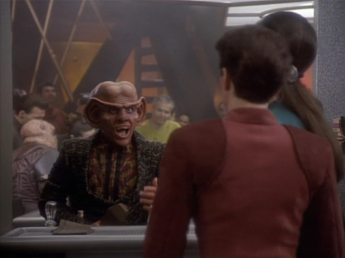 extant_StarTrekDS9_1x05-Babel_00874.jpg