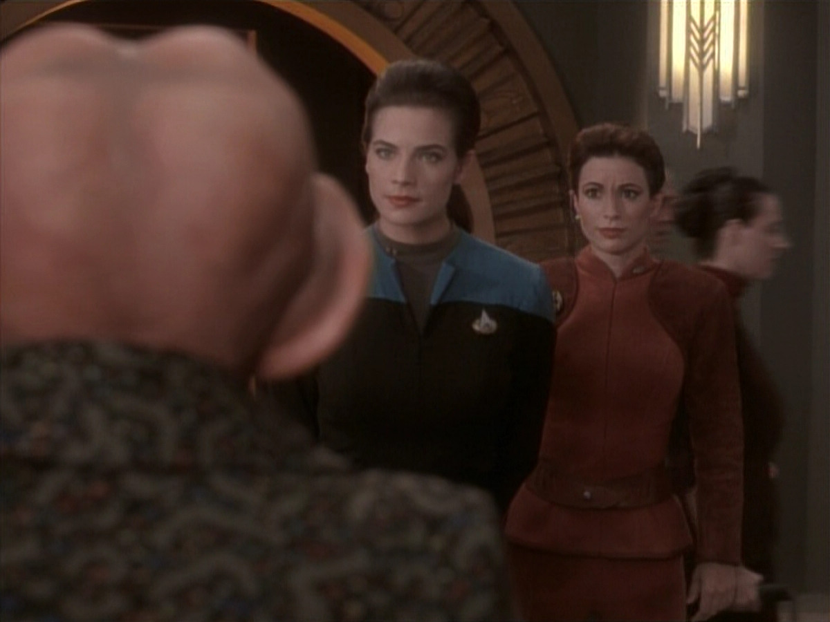 extant_StarTrekDS9_1x05-Babel_00879.jpg
