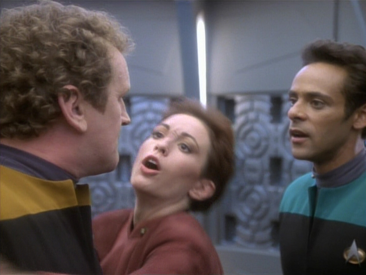 extant_StarTrekDS9_1x05-Babel_01120.jpg