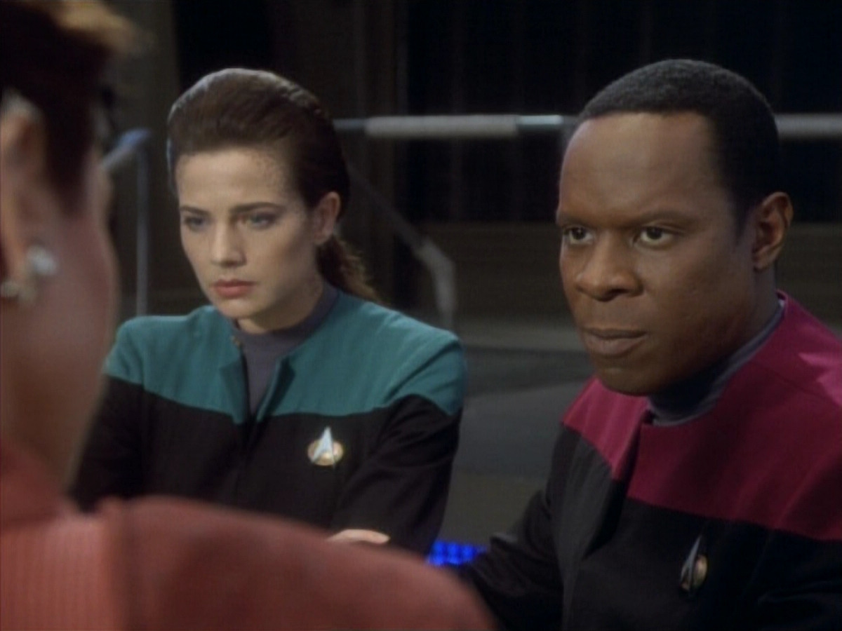 extant_StarTrekDS9_1x05-Babel_01214.jpg