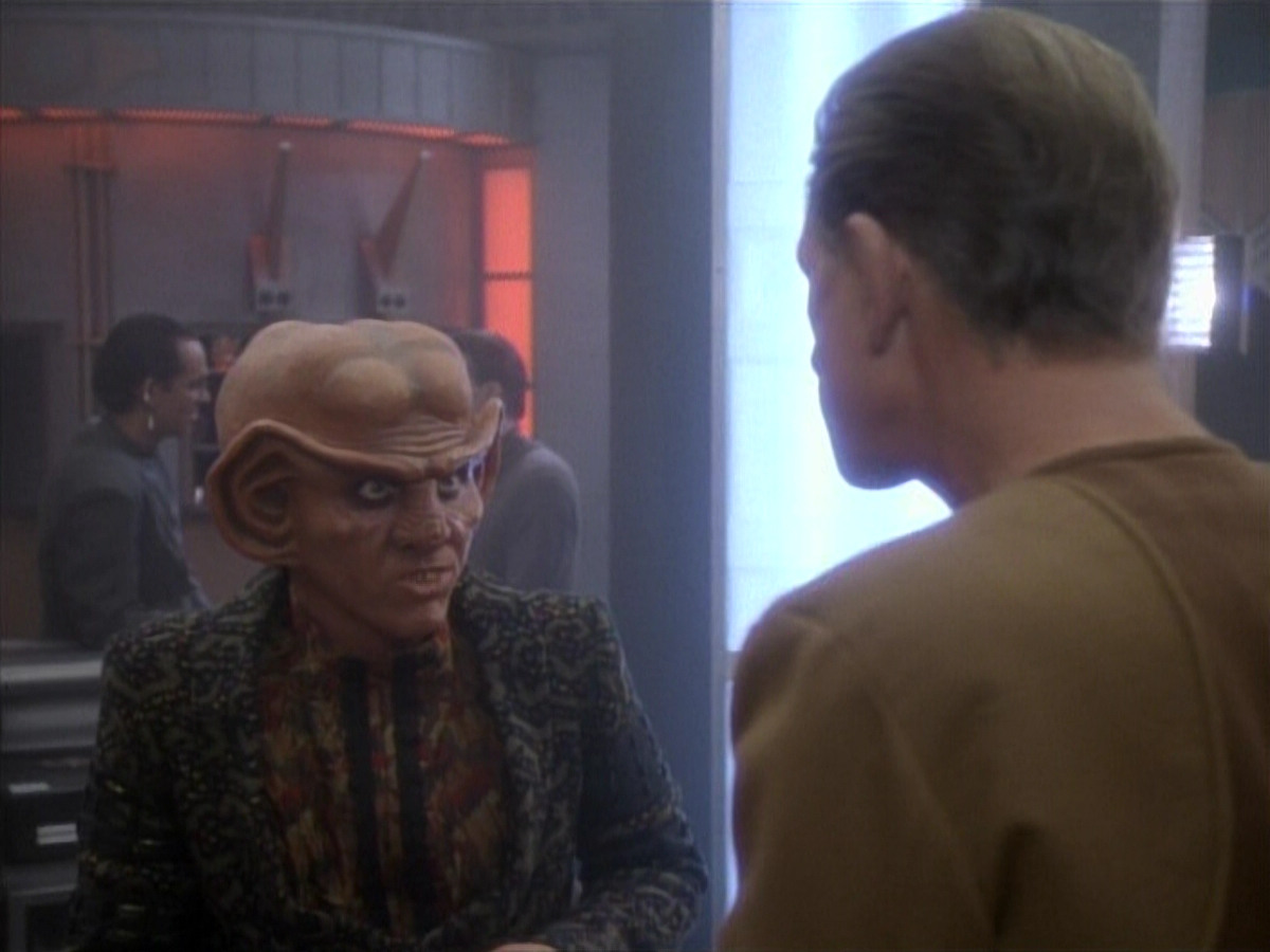 extant_StarTrekDS9_1x05-Babel_01396.jpg