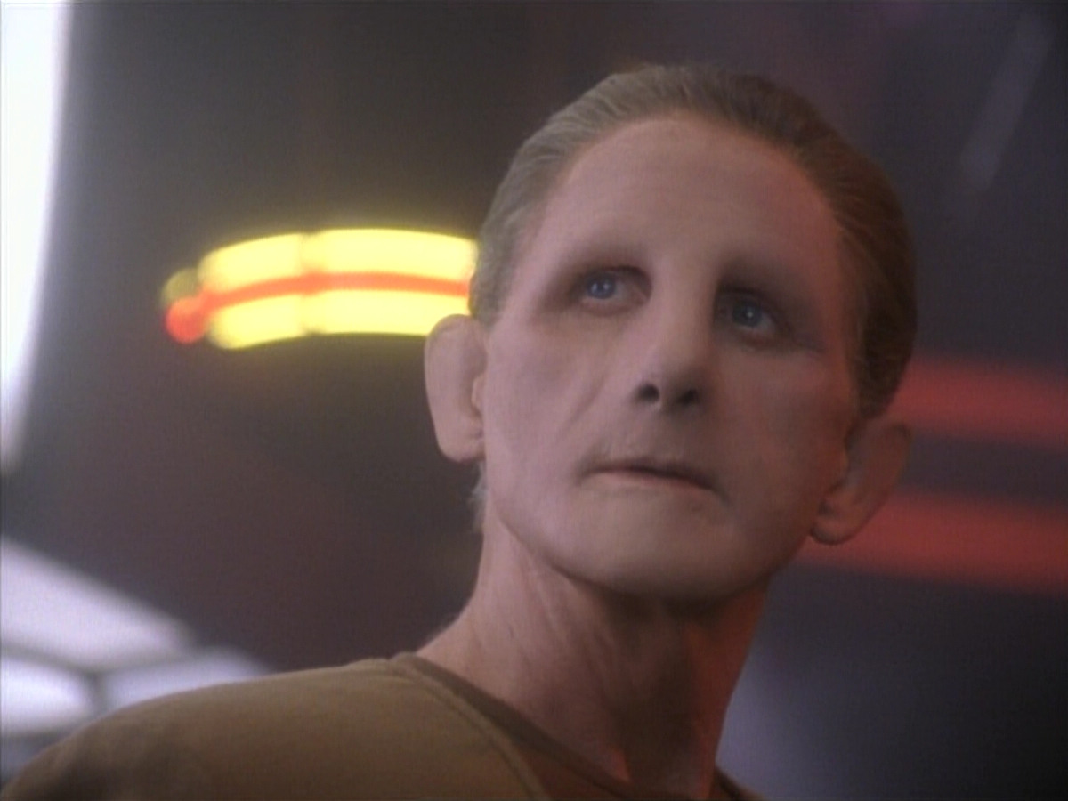 extant_StarTrekDS9_1x05-Babel_01426.jpg