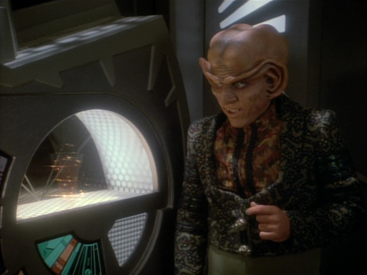 extant_StarTrekDS9_1x05-Babel_01574.jpg