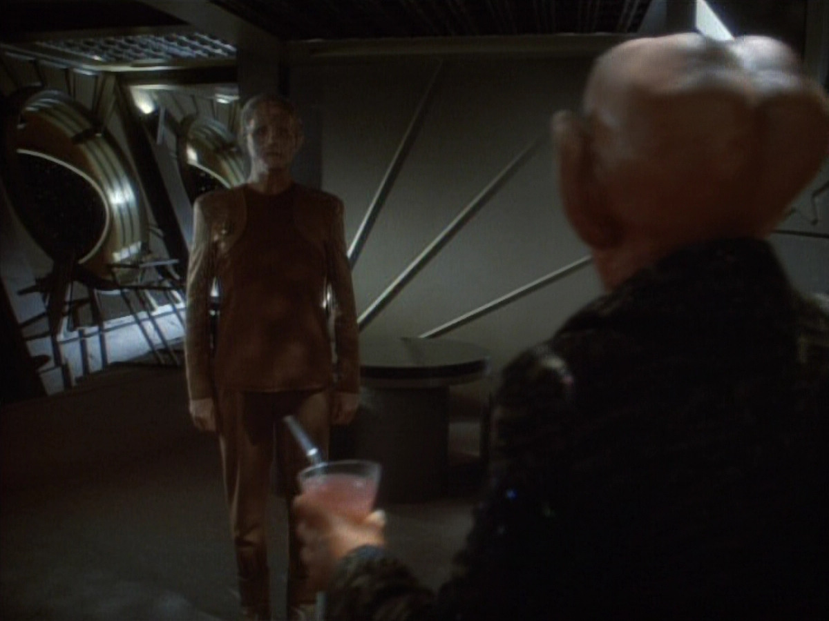 extant_StarTrekDS9_1x05-Babel_01587.jpg
