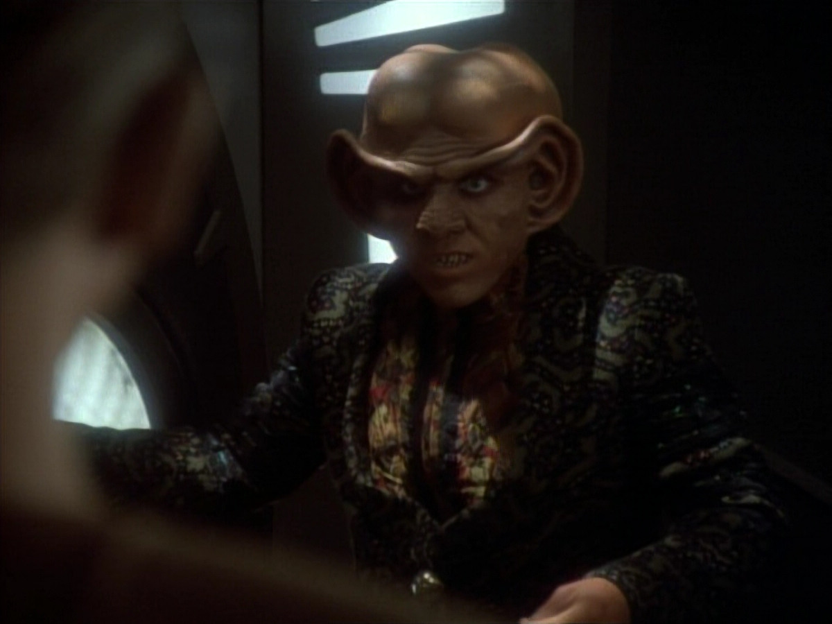 extant_StarTrekDS9_1x05-Babel_01598.jpg