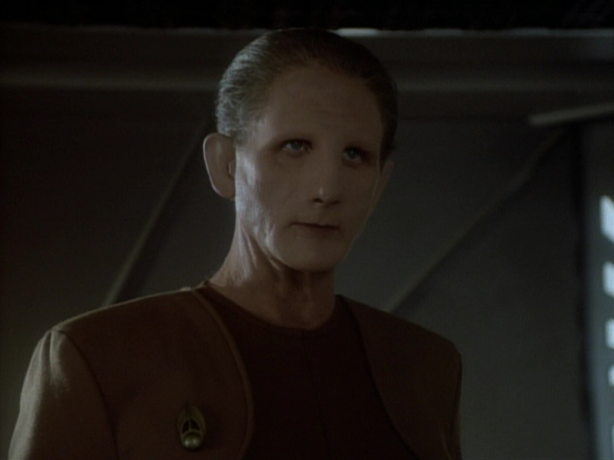 extant_StarTrekDS9_1x05-Babel_01606.jpg