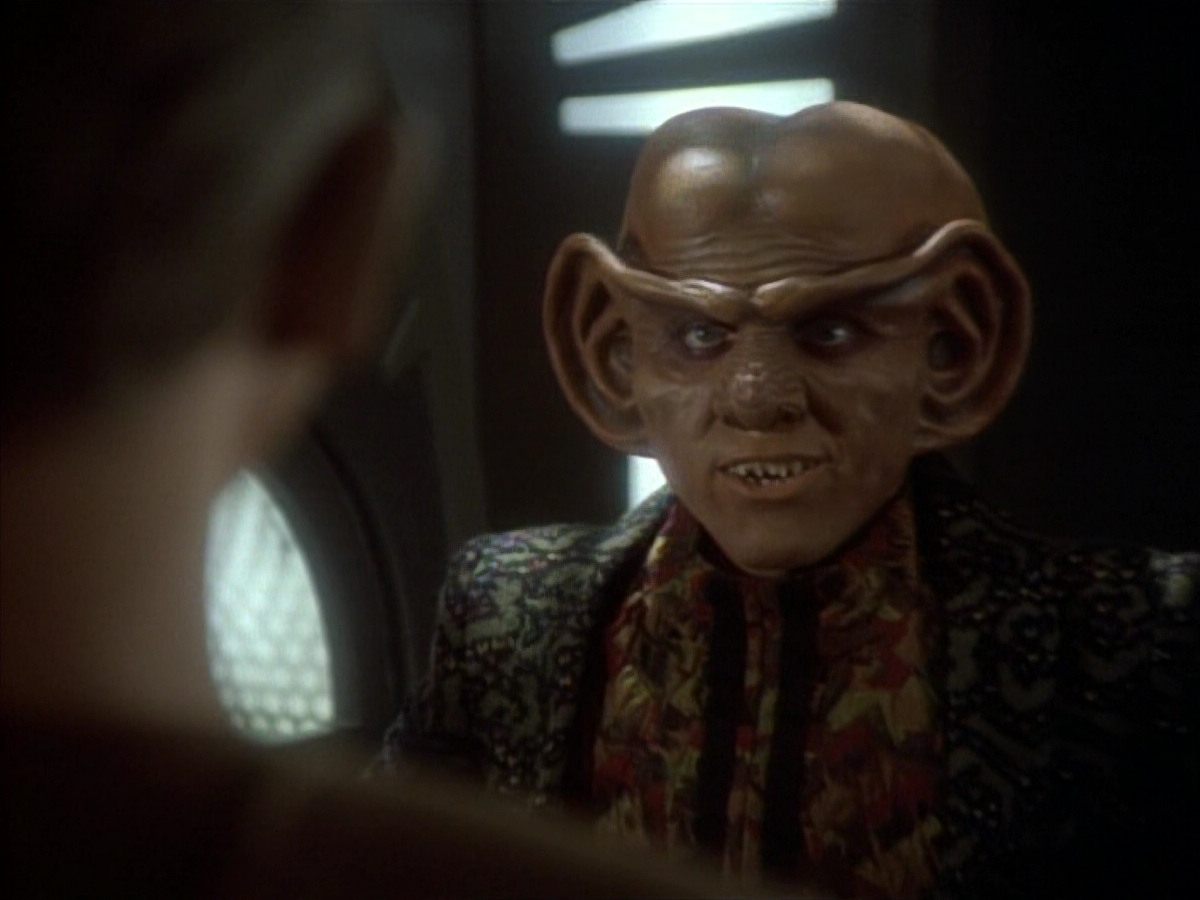 extant_StarTrekDS9_1x05-Babel_01618.jpg