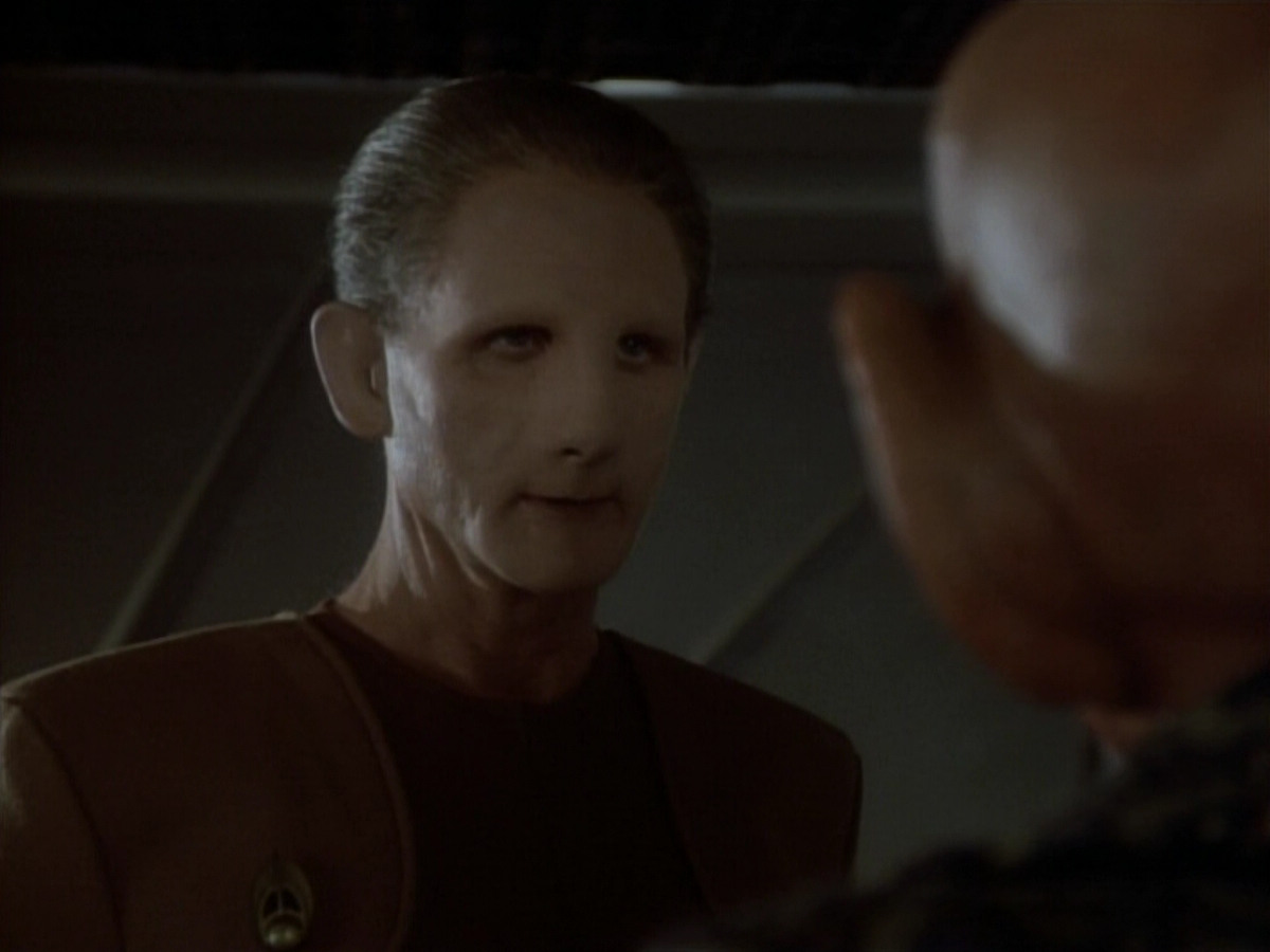 extant_StarTrekDS9_1x05-Babel_01623.jpg