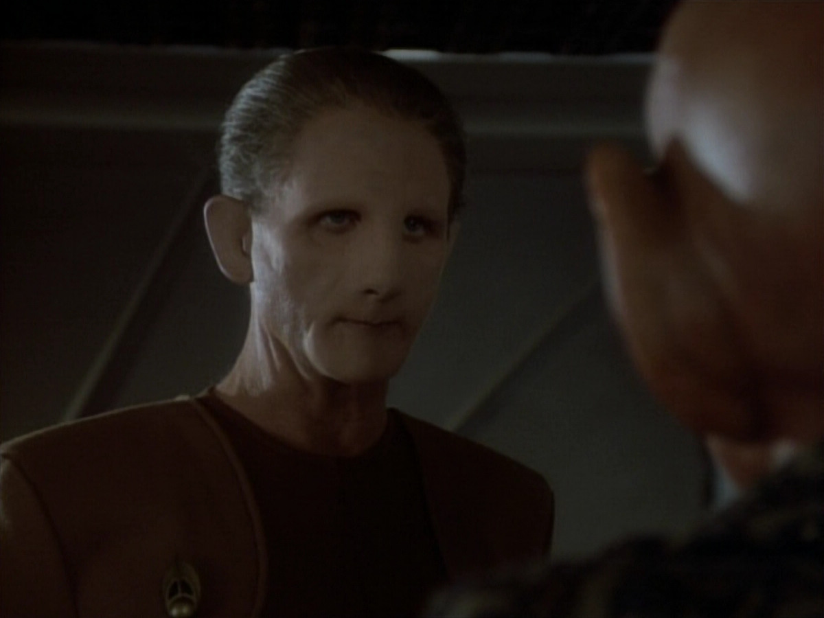 extant_StarTrekDS9_1x05-Babel_01628.jpg