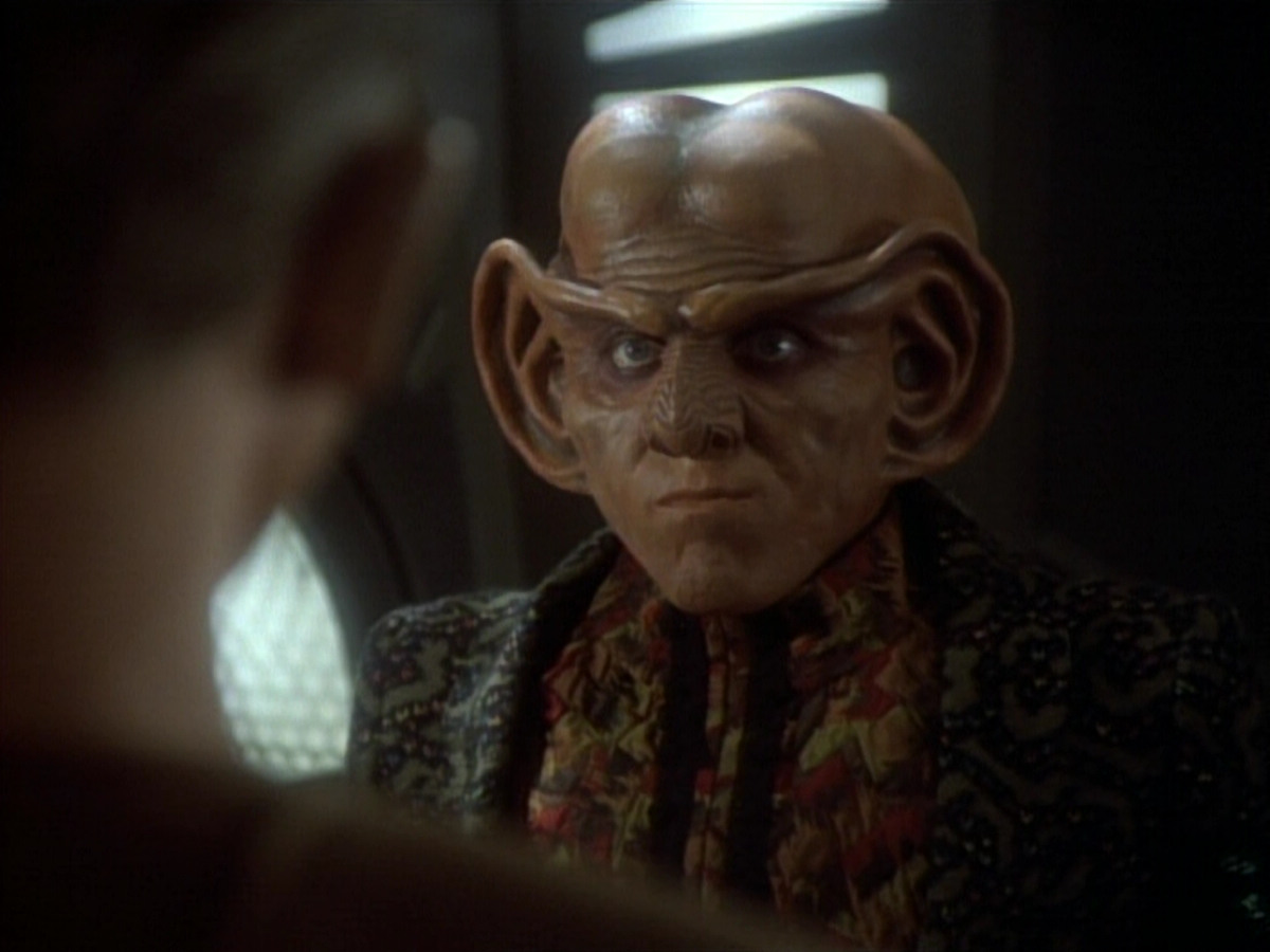 extant_StarTrekDS9_1x05-Babel_01629.jpg