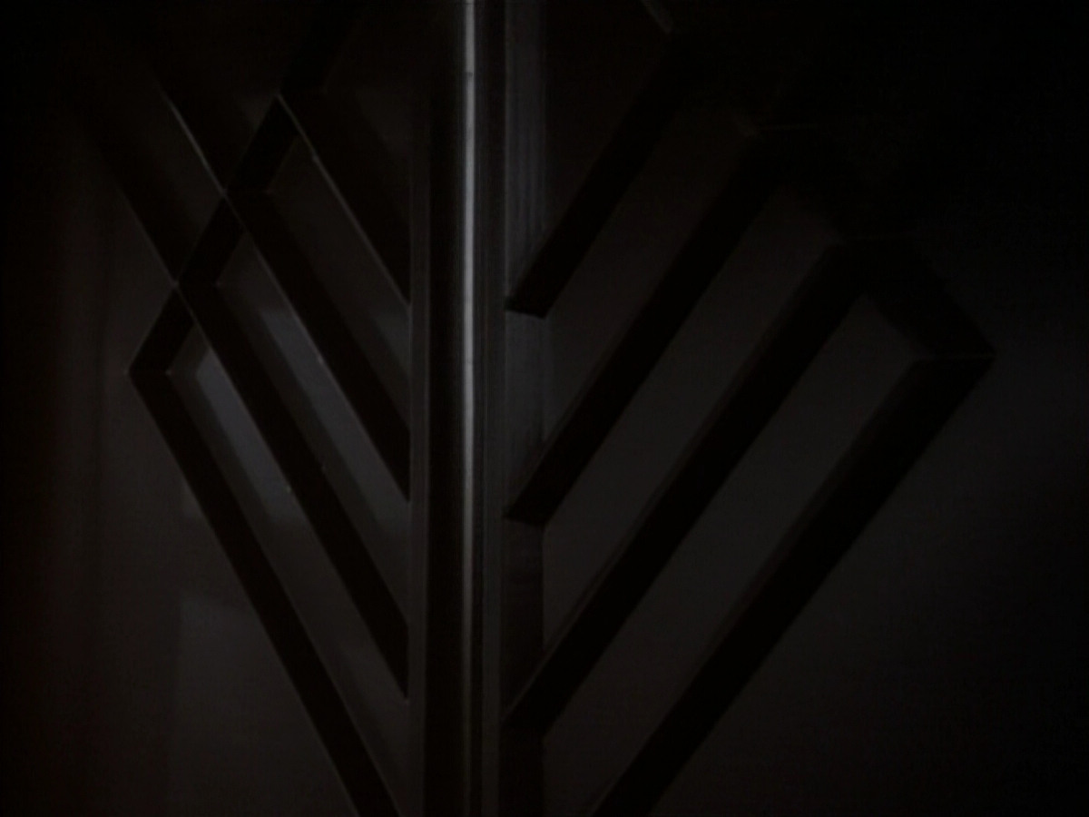extant_StarTrekDS9_1x05-Babel_01641.jpg