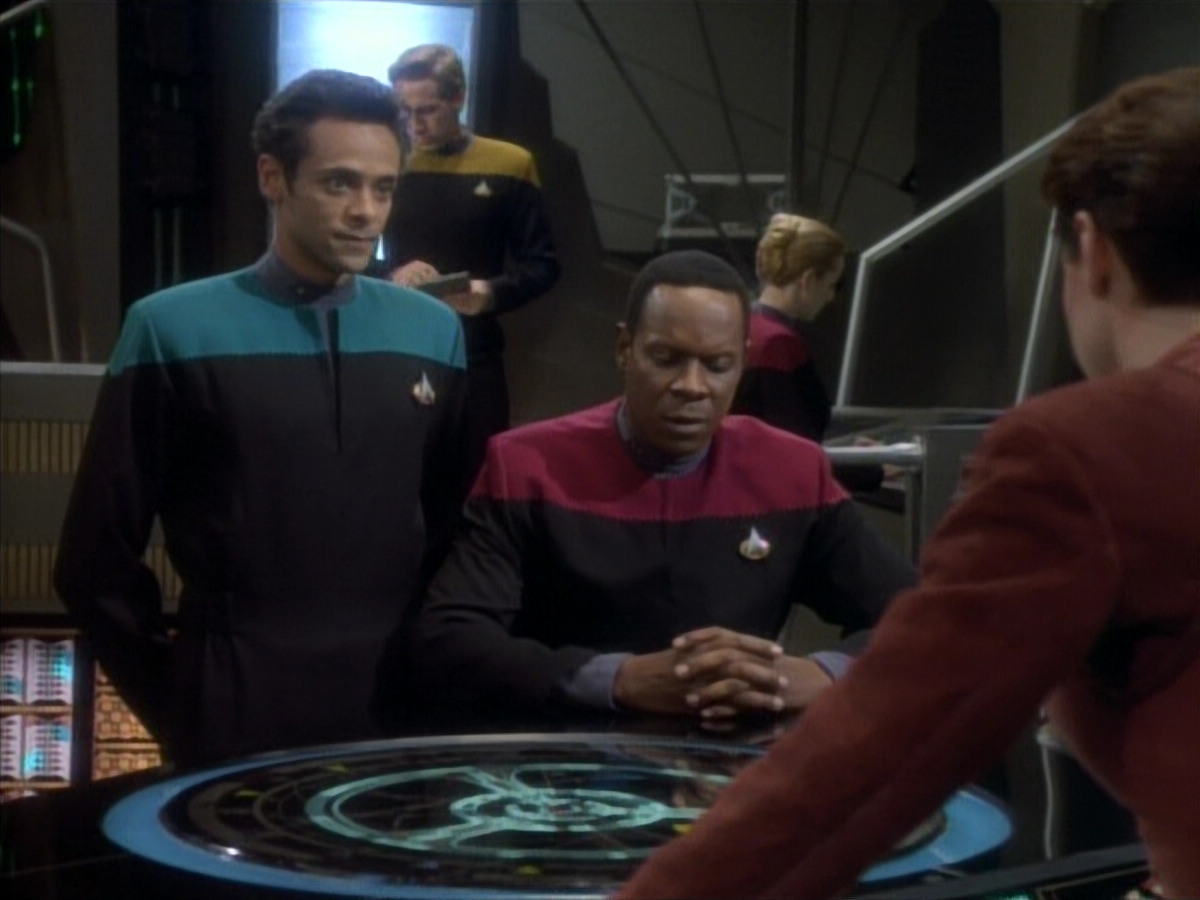 extant_StarTrekDS9_1x05-Babel_01649.jpg