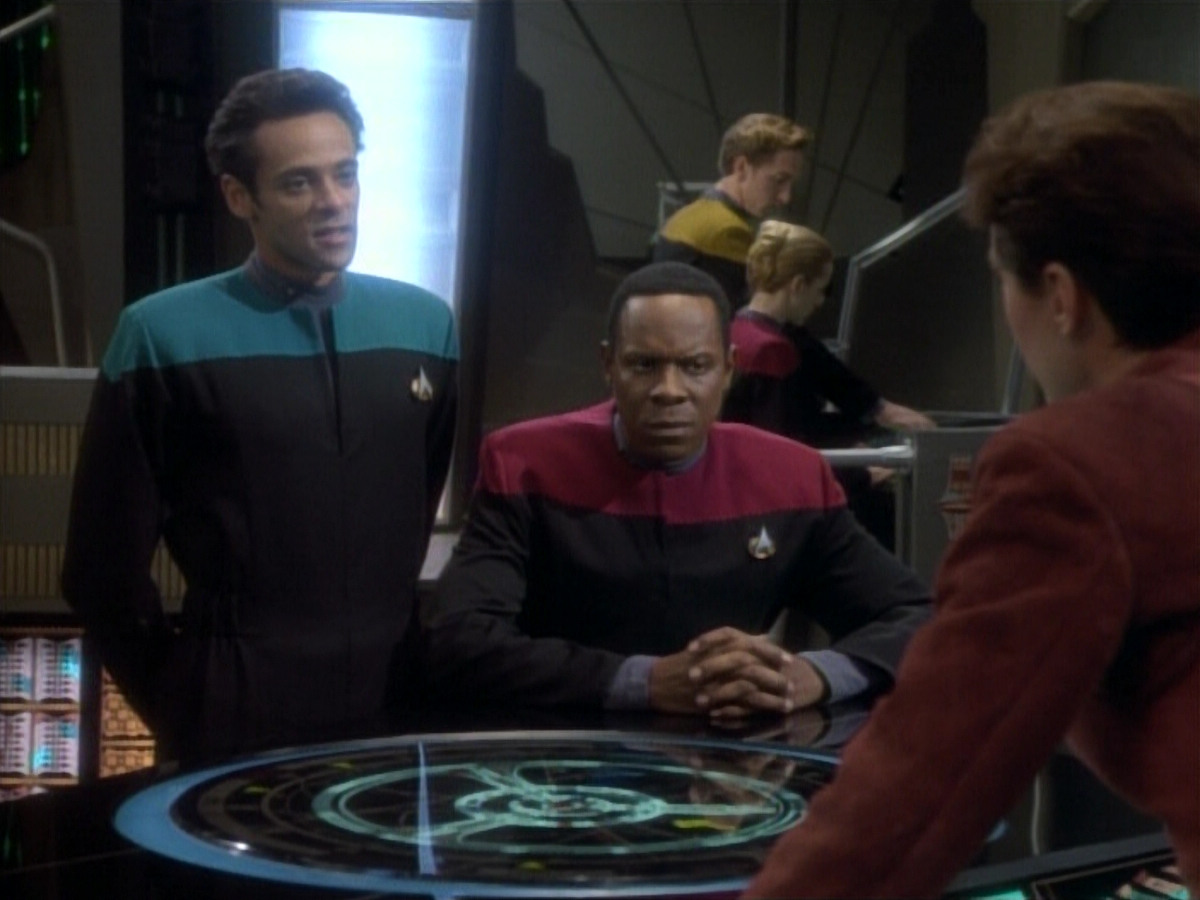 extant_StarTrekDS9_1x05-Babel_01664.jpg