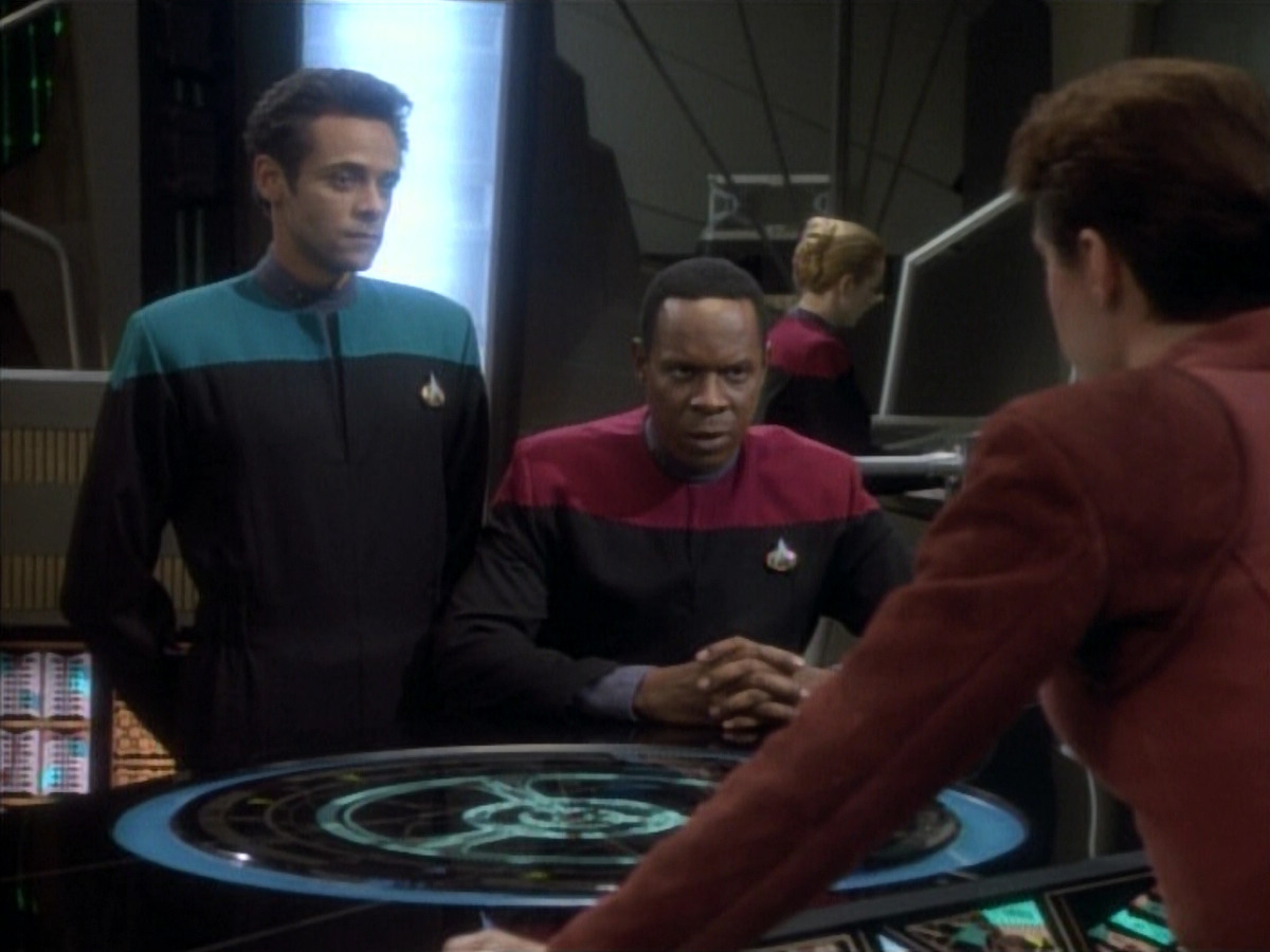 extant_StarTrekDS9_1x05-Babel_01695.jpg