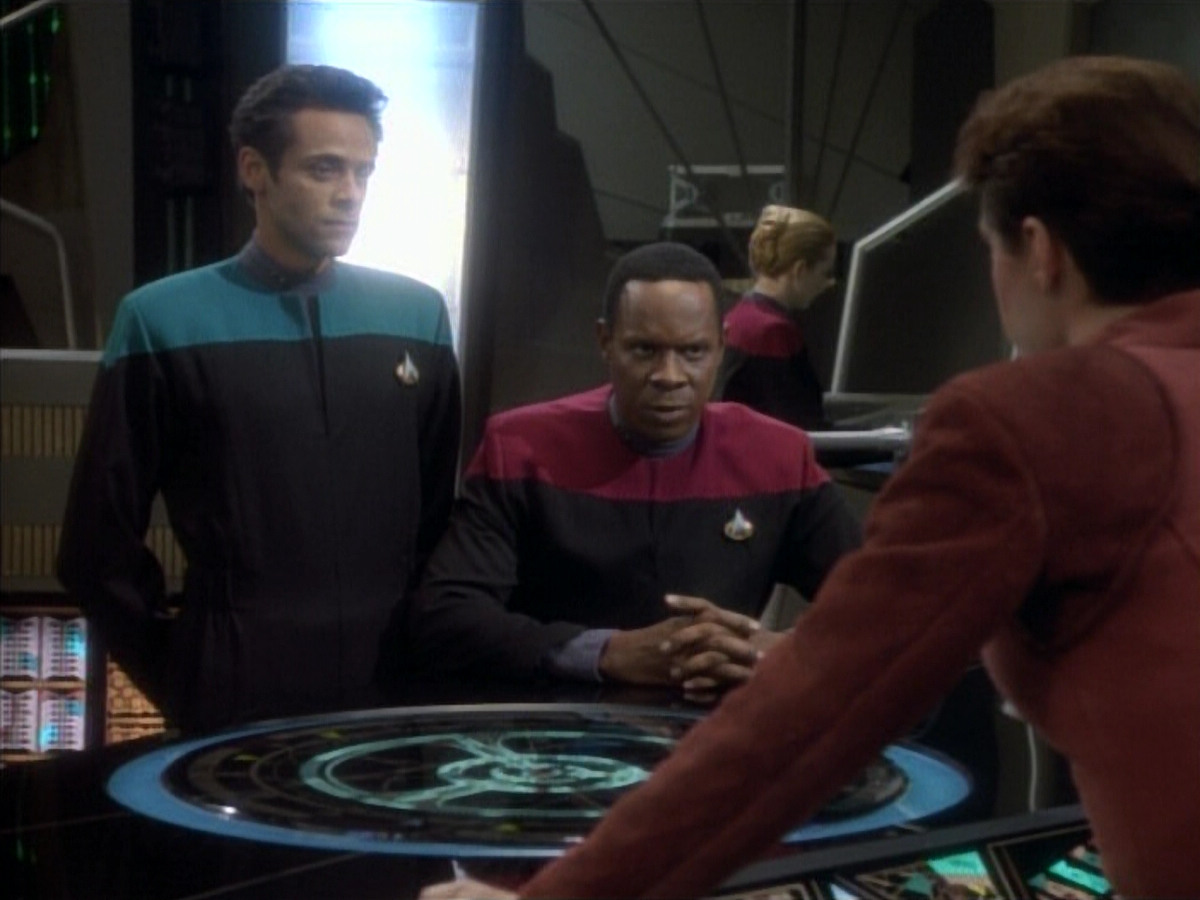 extant_StarTrekDS9_1x05-Babel_01696.jpg