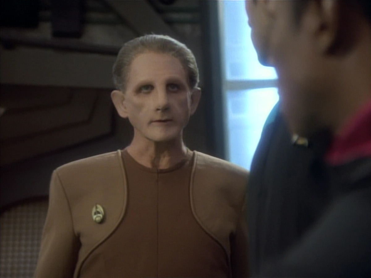extant_StarTrekDS9_1x05-Babel_01718.jpg