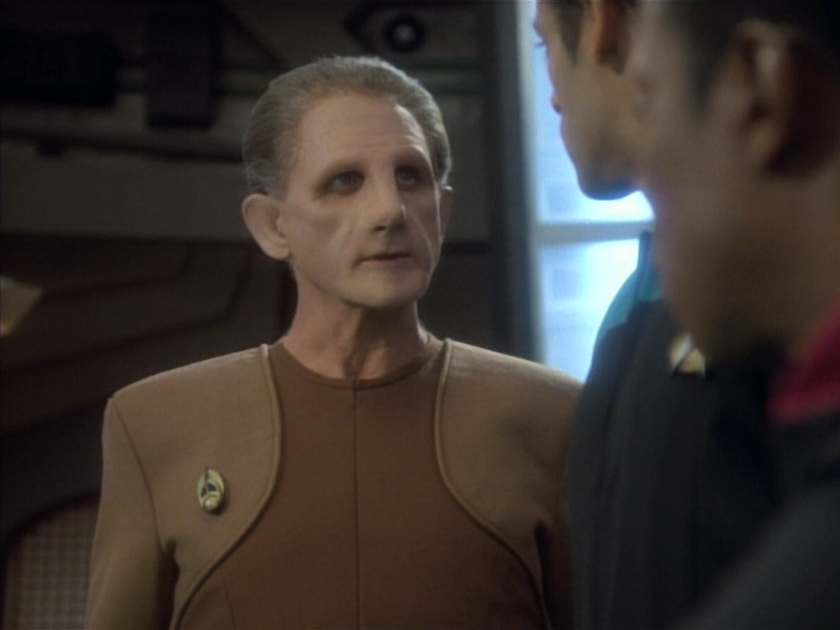 extant_StarTrekDS9_1x05-Babel_01721.jpg