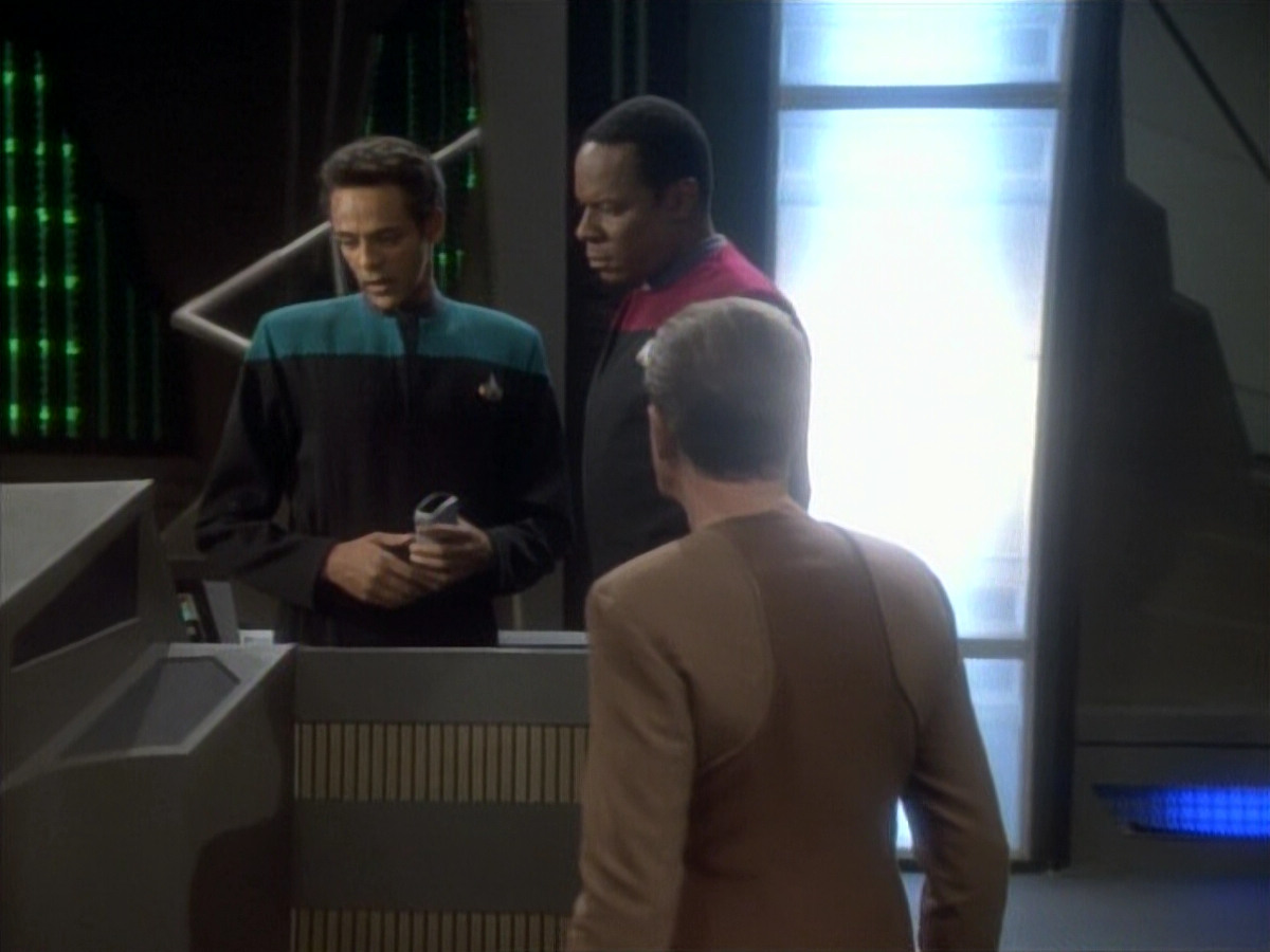 extant_StarTrekDS9_1x05-Babel_01745.jpg