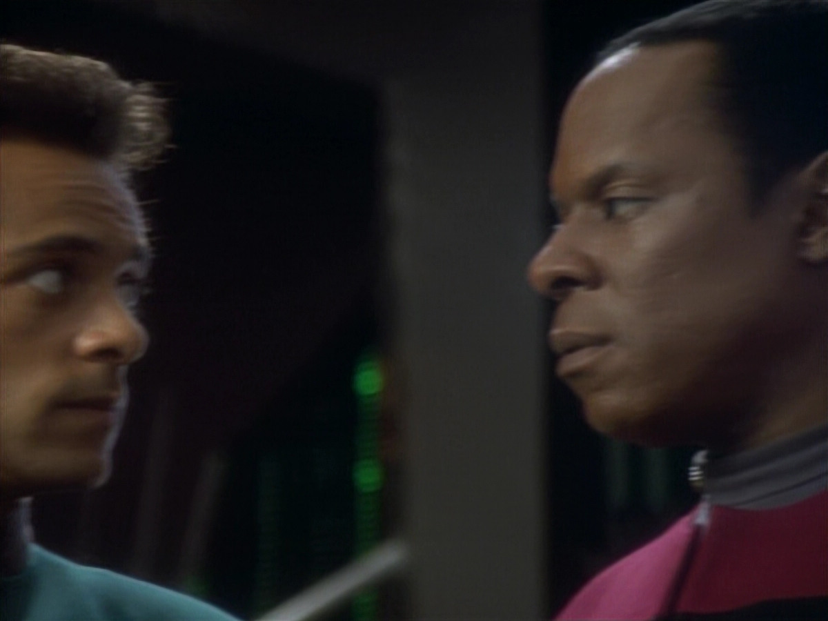 extant_StarTrekDS9_1x05-Babel_01764.jpg