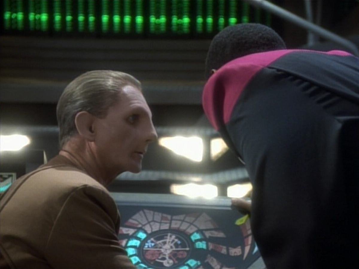extant_StarTrekDS9_1x05-Babel_03069.jpg