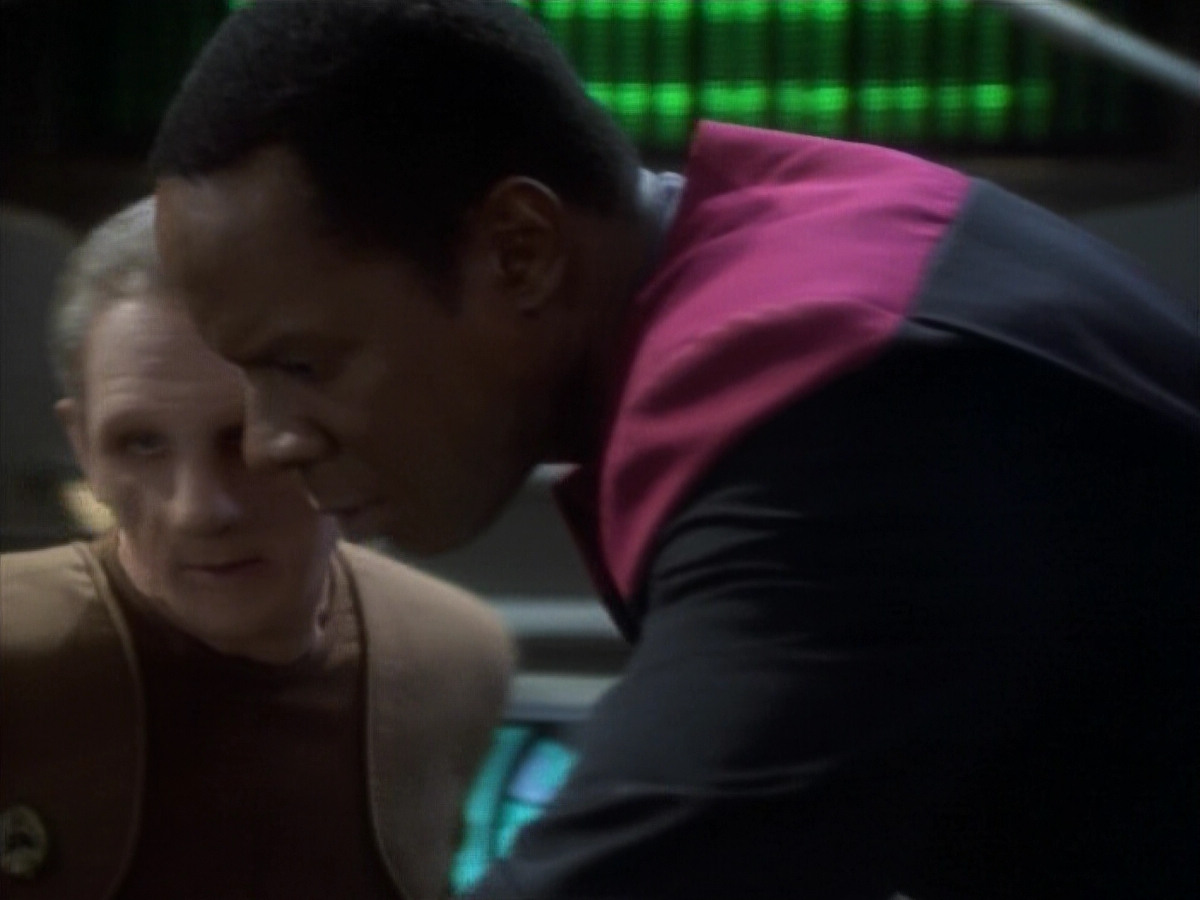 extant_StarTrekDS9_1x05-Babel_03071.jpg