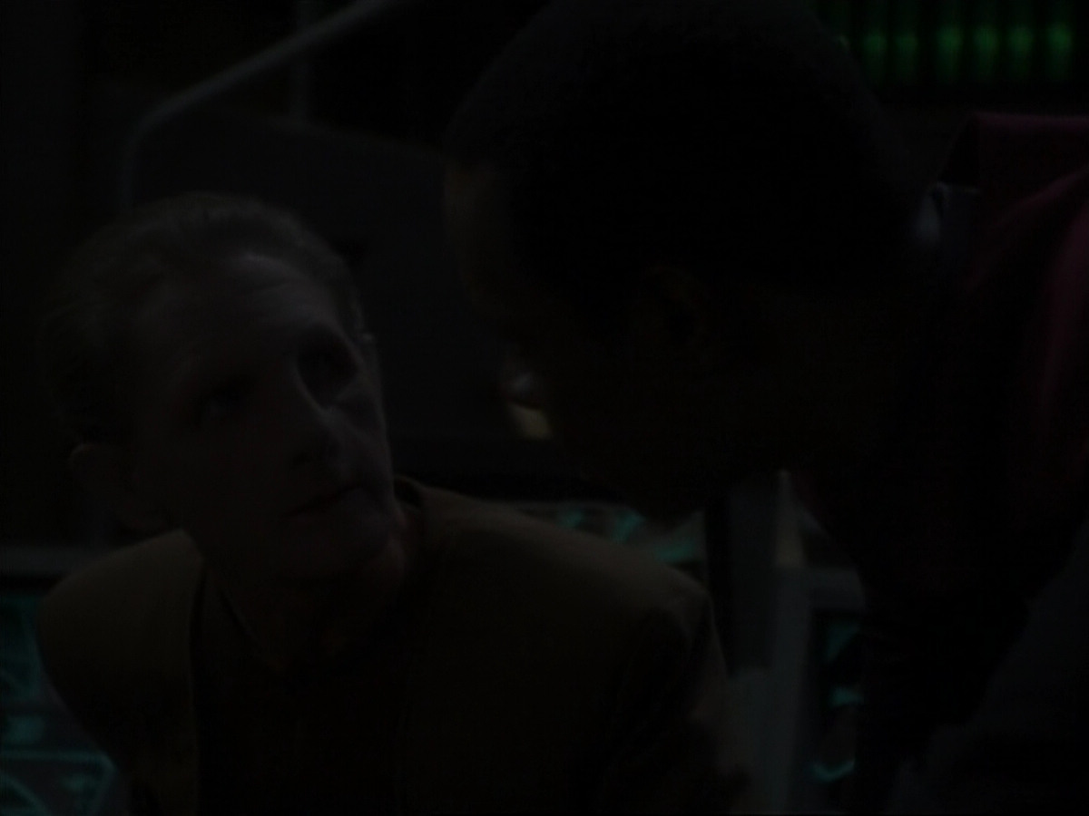 extant_StarTrekDS9_1x05-Babel_03086.jpg