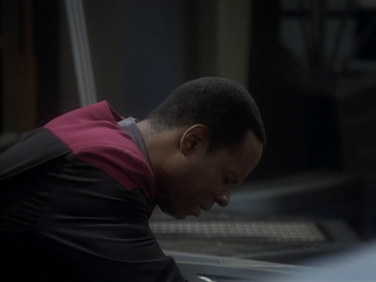 extant_StarTrekDS9_1x05-Babel_03233.jpg
