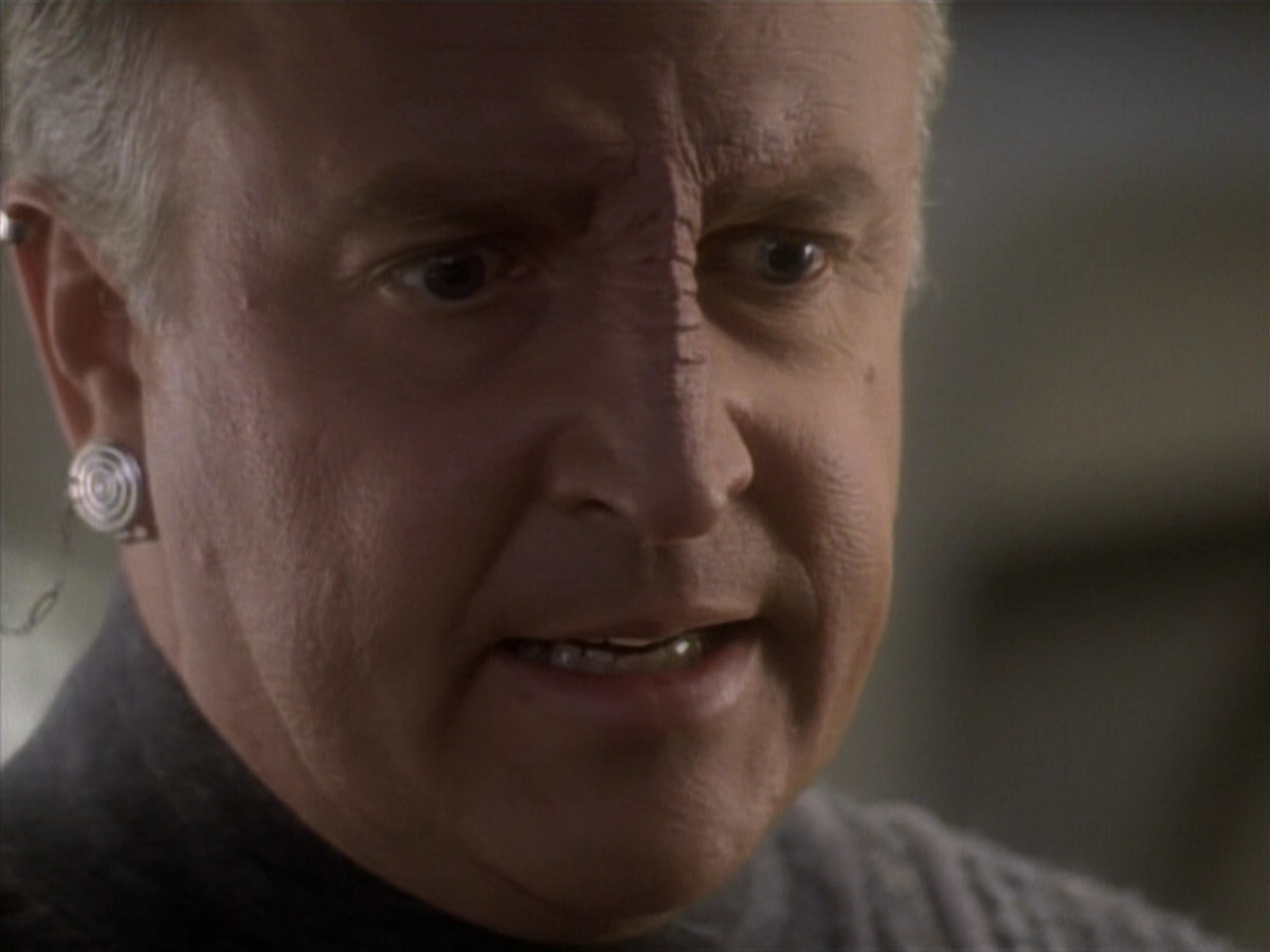extant_StarTrekDS9_1x05-Babel_03302.jpg