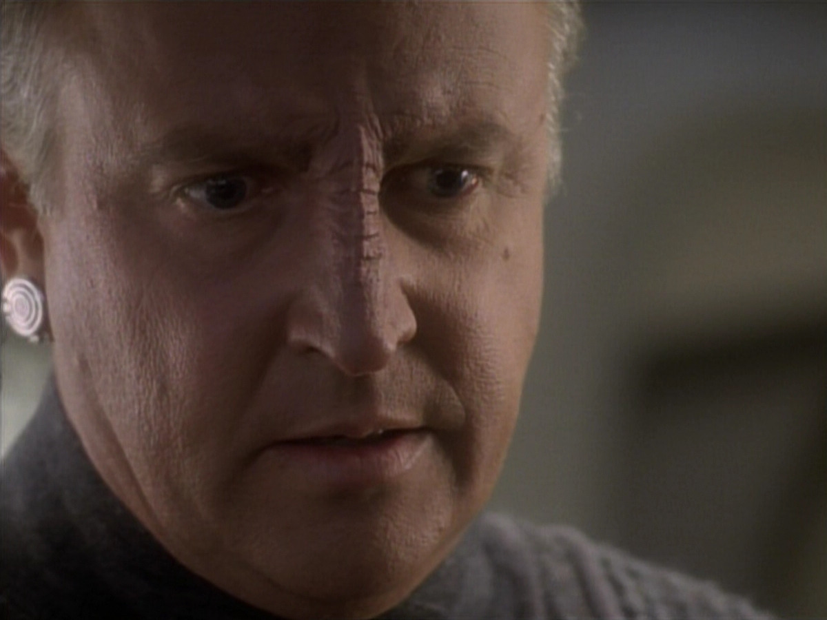 extant_StarTrekDS9_1x05-Babel_03318.jpg