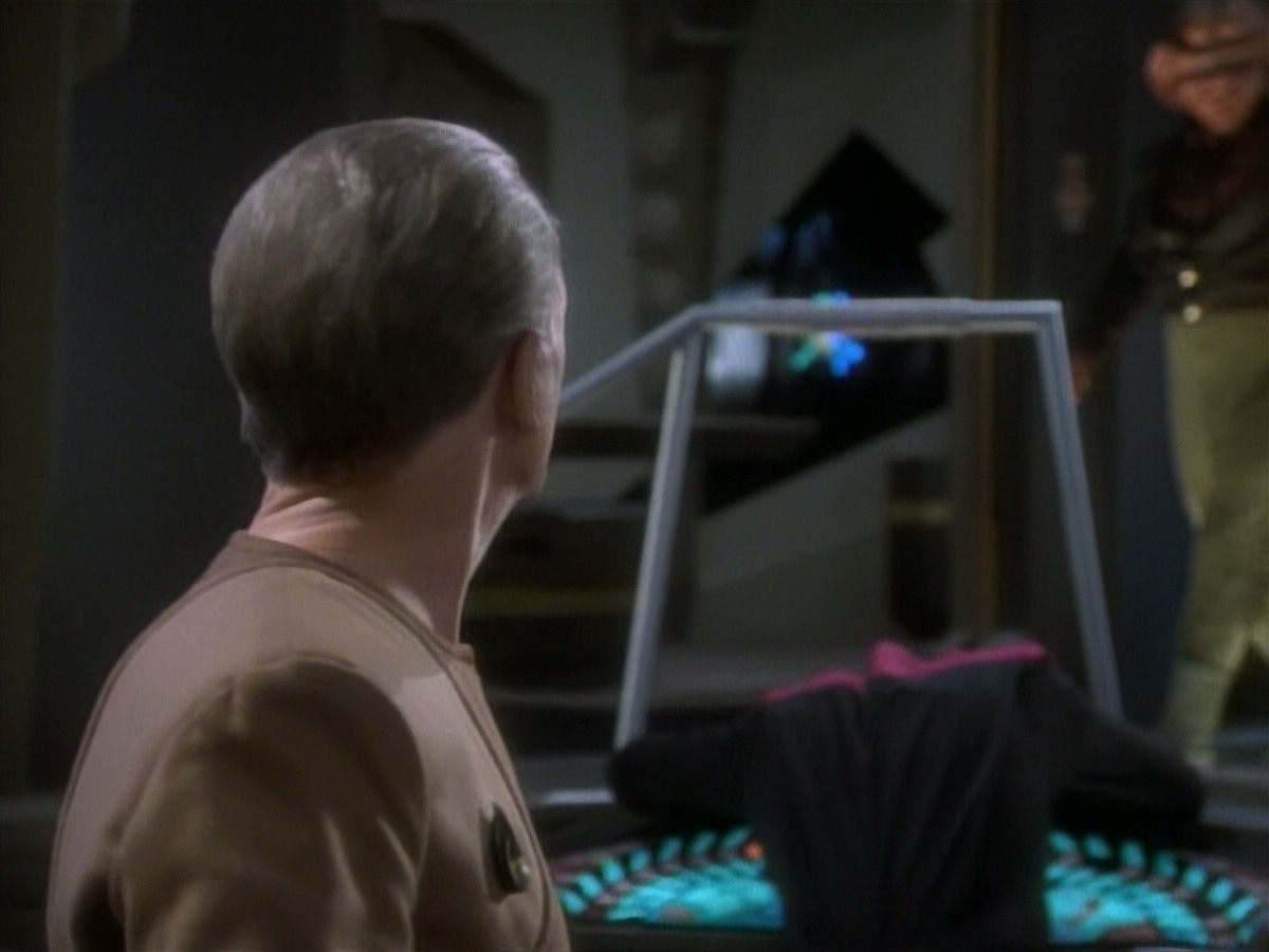 extant_StarTrekDS9_1x05-Babel_03393.jpg