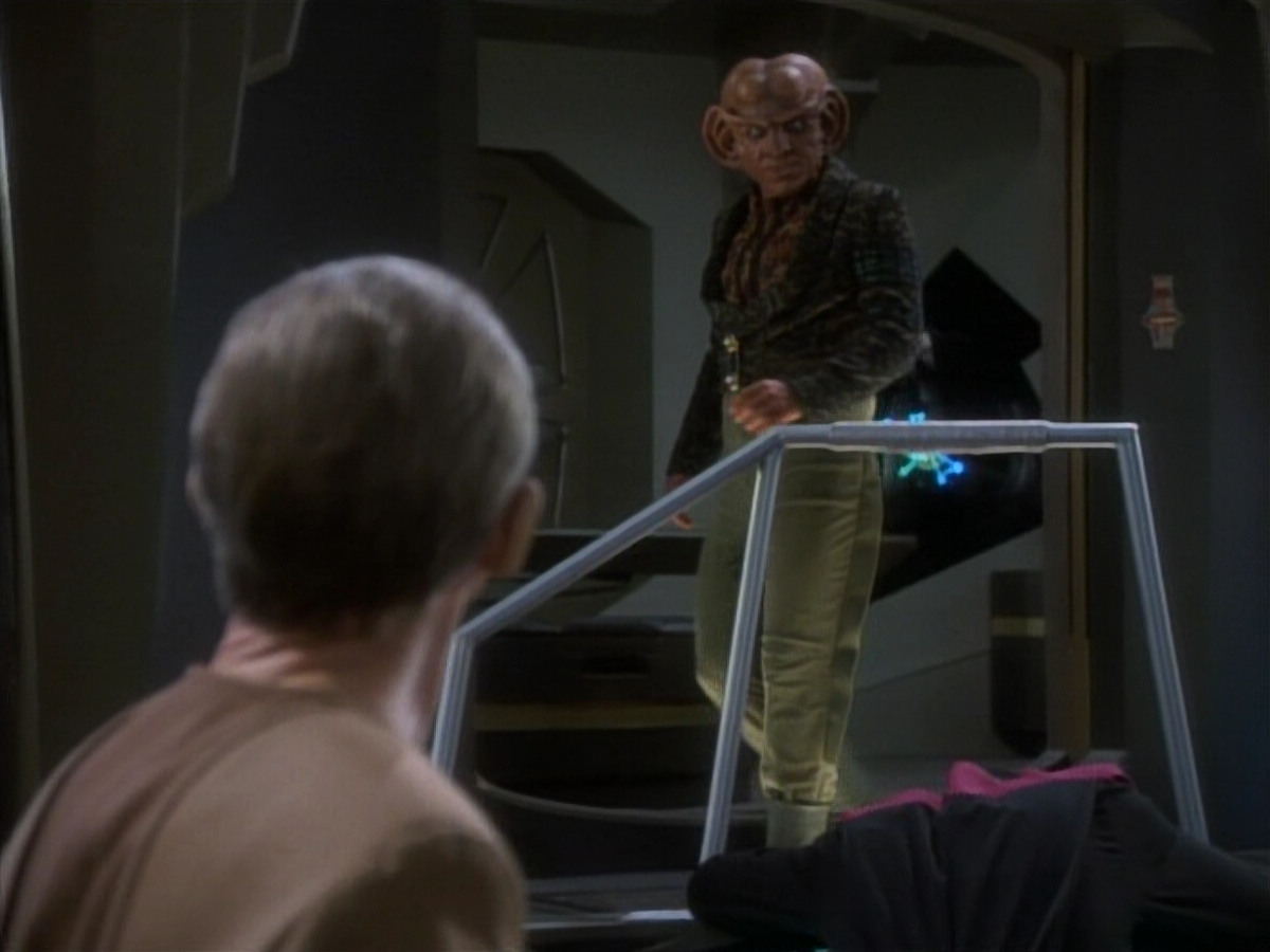 extant_StarTrekDS9_1x05-Babel_03396.jpg