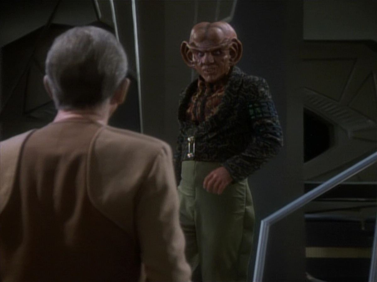 extant_StarTrekDS9_1x05-Babel_03402.jpg