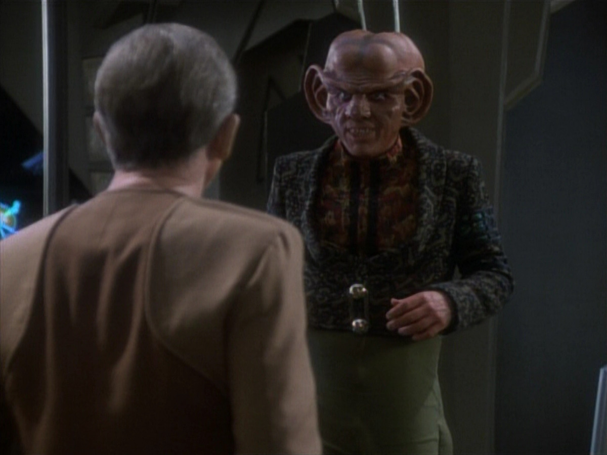 extant_StarTrekDS9_1x05-Babel_03407.jpg
