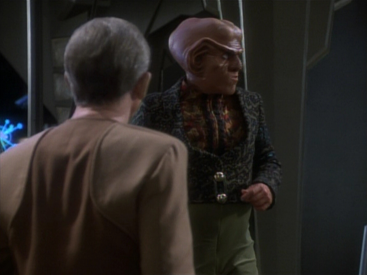 extant_StarTrekDS9_1x05-Babel_03412.jpg