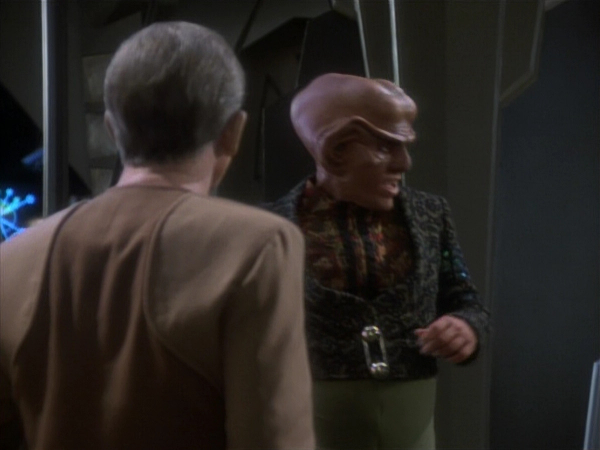 extant_StarTrekDS9_1x05-Babel_03413.jpg